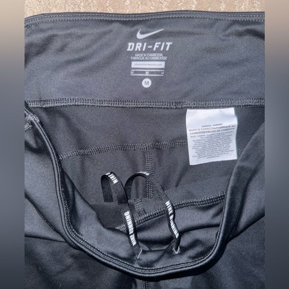 Nike women’s Dri-Fit capri running pants M - Picture 5 of 7